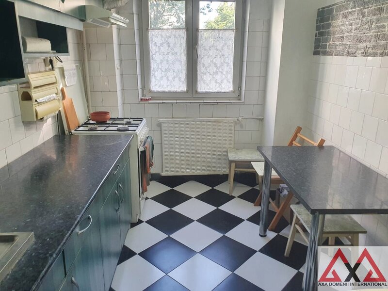 Tineretului, bloc 1980, acces metrou si parc